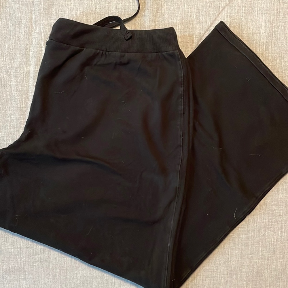 Champion Capri Sweatpants - Size XXL